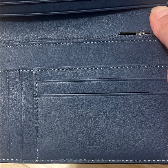 Coach and Michael Kors Navy and Light Blue Travel Set - Picture 3 of 8